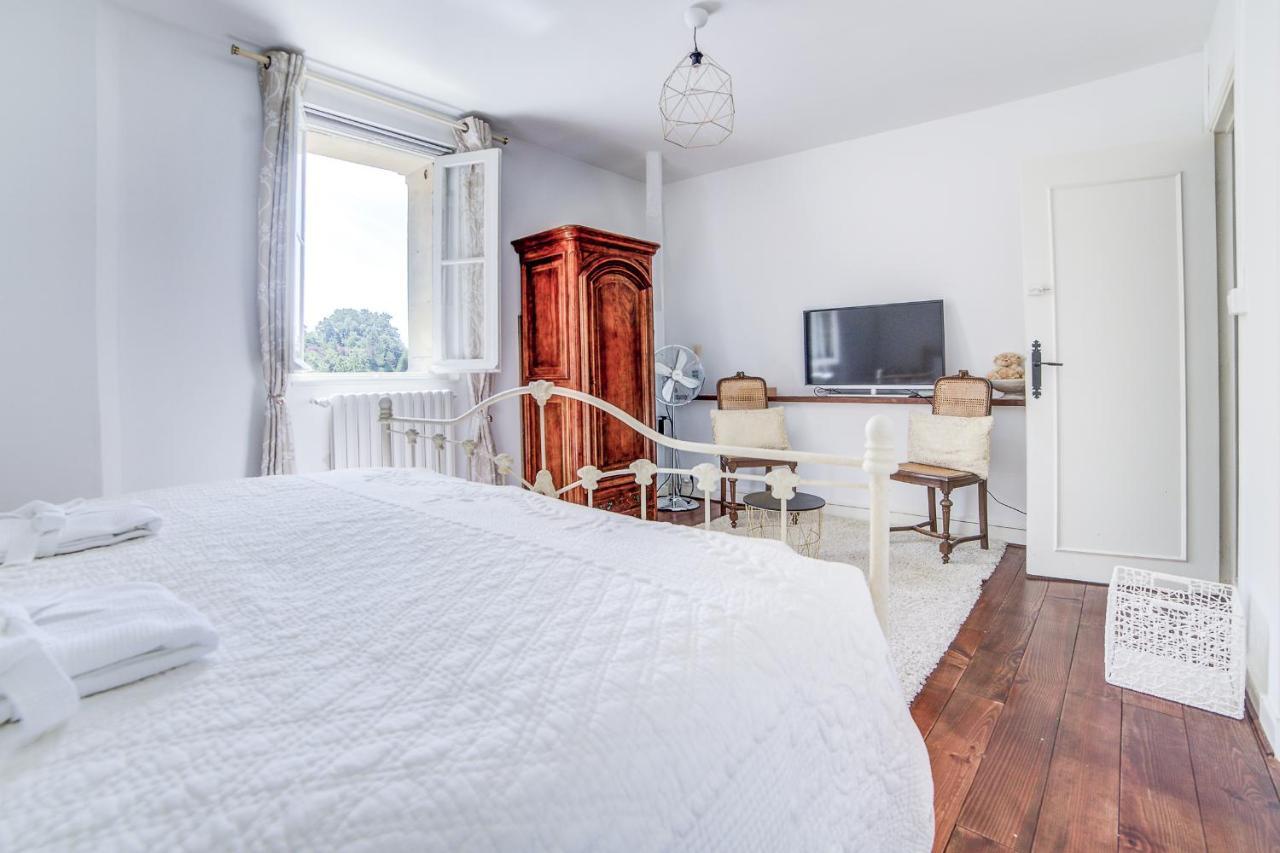 Manoir Le Coutureau Maisons D'Hotes Rouffignac-de-Sigoules ภายนอก รูปภาพ