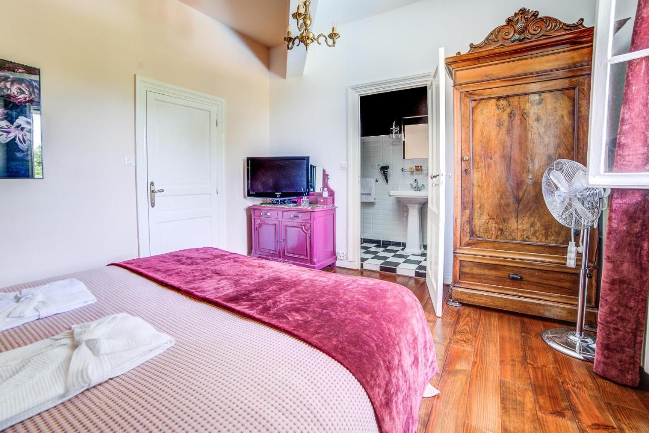 Manoir Le Coutureau Maisons D'Hotes Rouffignac-de-Sigoules ภายนอก รูปภาพ